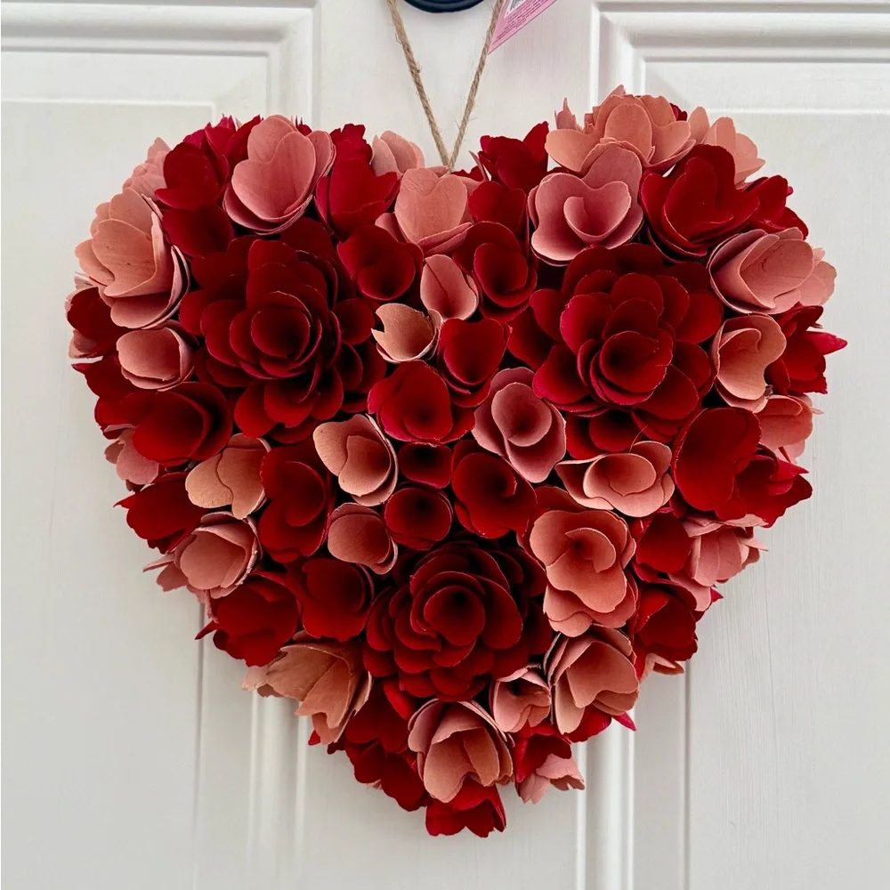 New Kohl's Celebrate Together Valentine’s Day Heart Rose Bud Wreath NWT